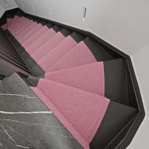 stair-runner-london-off-the-loom-rothbury-pink-bloom-bowloom-