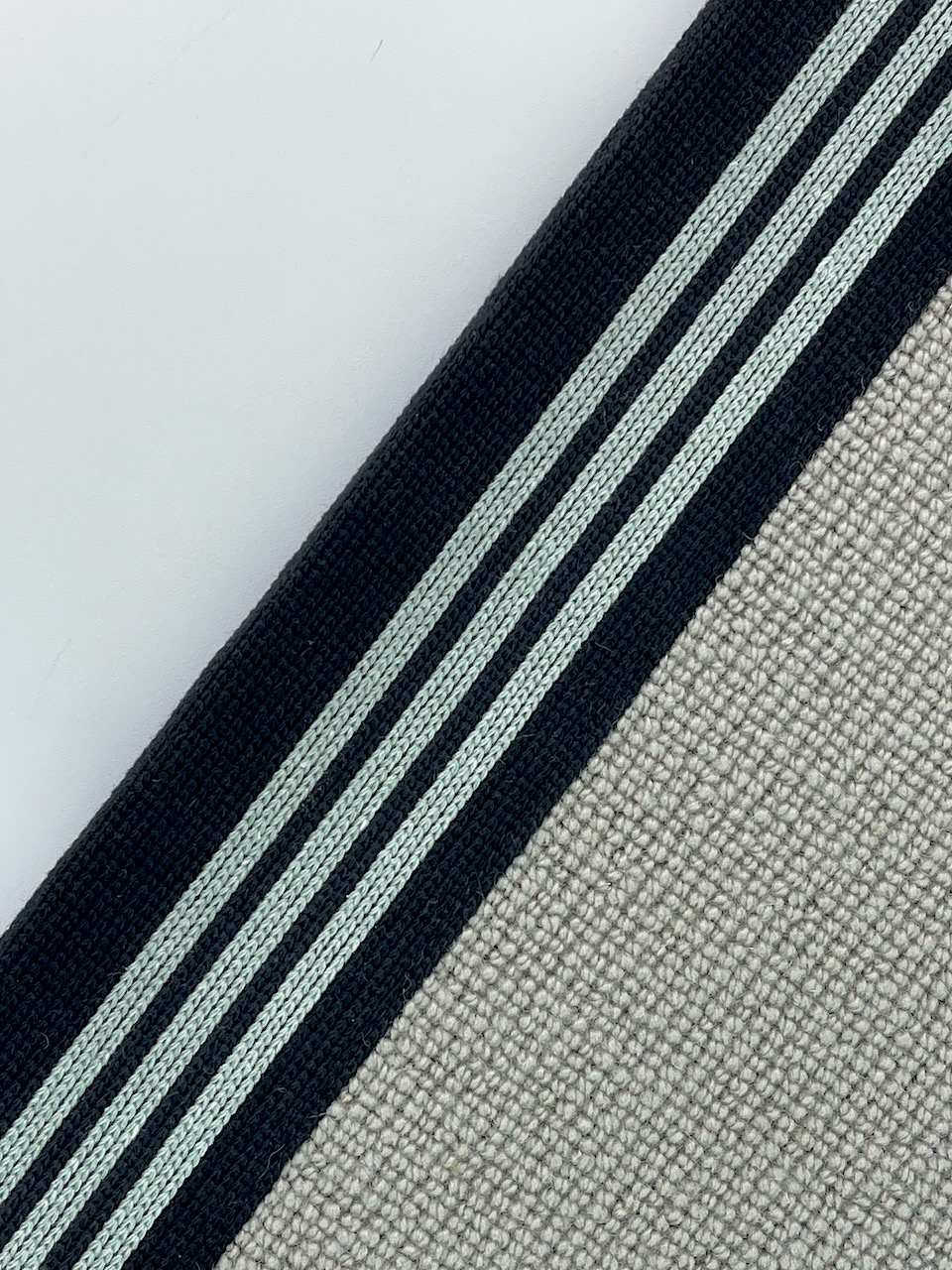 4007 CARPET BINDING TAPE – BLUE STRIPE - Off The Loom